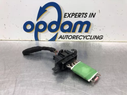 Kachel Weerstand-8100000