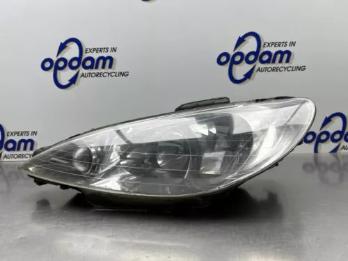 Koplamp links-8317324