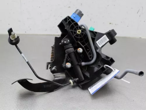 Koppelingspedaal-7713887