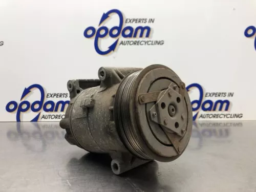 Renault Aircopomp 8200678499 f4r771