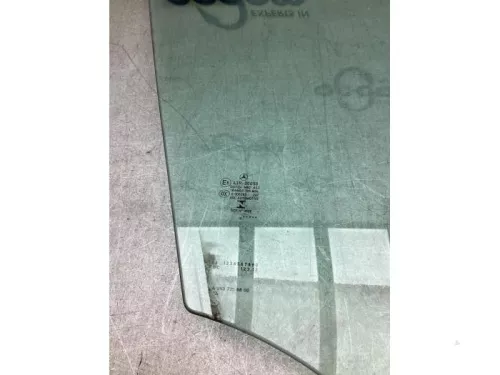 Portierruit 4Deurs rechts-voor-8296650