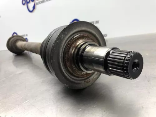 Aandrijfas links-achter Mercedes a2043501710 722998