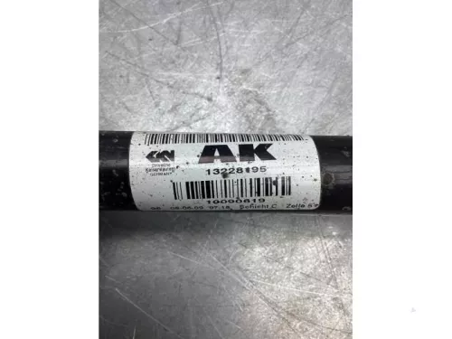 Aandrijfas links-voor Opel 13228195 m32