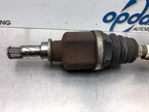 Aandrijfas links-voor Renault 8200618501 jh3172