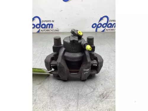 Remklauw (Tang) rechts-voor-8241237