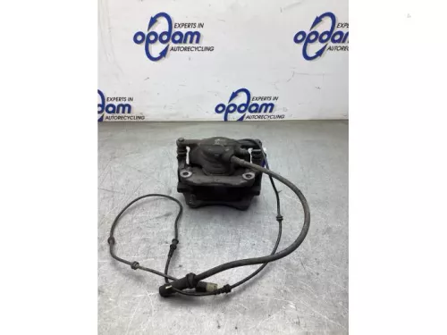 Remklauw (Tang) rechts-voor-8239140