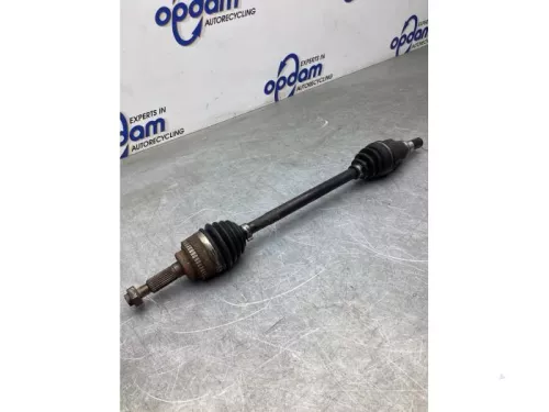 Aandrijfas links-voor Nissan