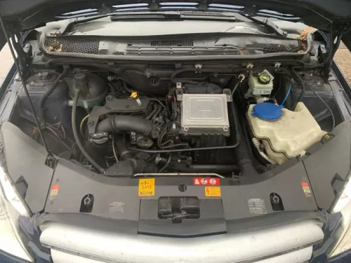 Ruitenwisserarm voor-8167470