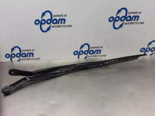 Ruitenwisserarm voor-7577153