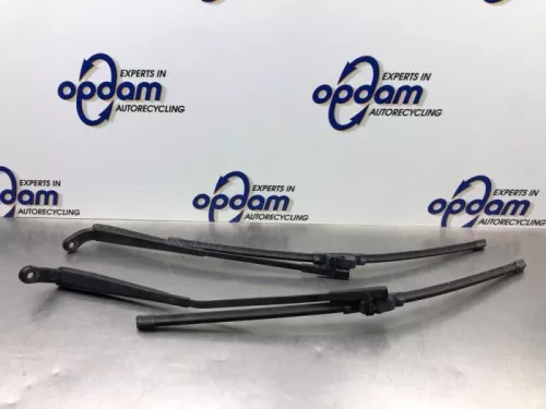 Ruitenwisserarm voor-8130974