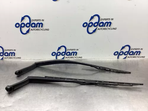 Ruitenwisserarm voor-7932233