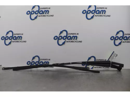 Ruitenwisserarm voor-7878168