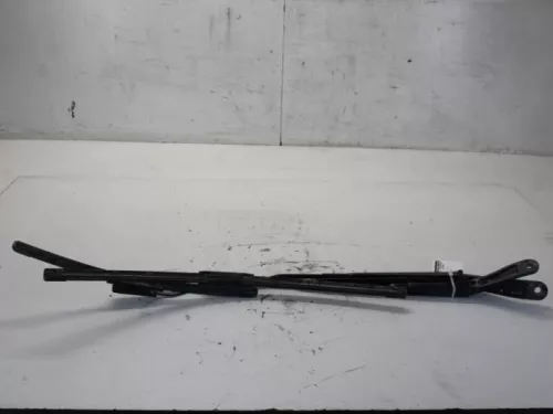 Ruitenwisserarm voor-7879794