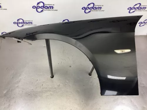 Scherm links-voor-8118688