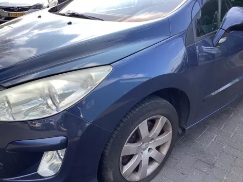 Scherm links-voor-8156779