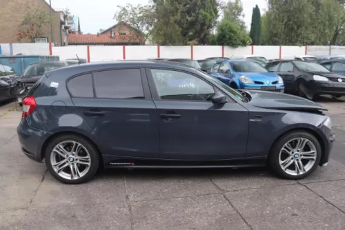 Scherm rechts-voor-6938958