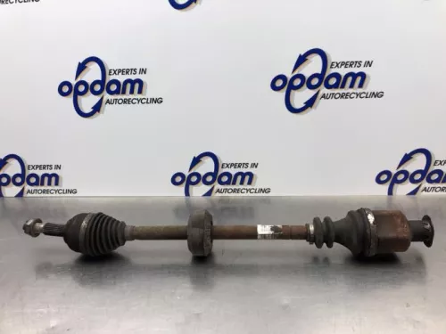 Aandrijfas rechts-voor Renault 8200684084 jb1525