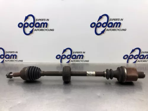 Aandrijfas rechts-voor Renault 8200684084 jb1521