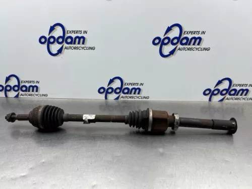 Aandrijfas rechts-voor Renault 8200267041 dp0050