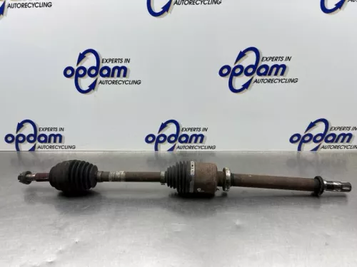 Aandrijfas rechts-voor Renault 8200535802