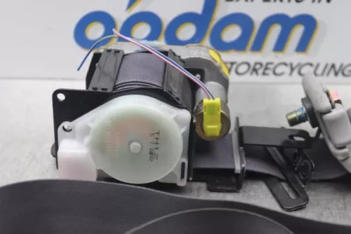 Veiligheidsgordel rechts-voor-7877091