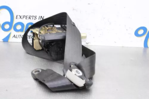 Veiligheidsgordel rechts-voor-7582600