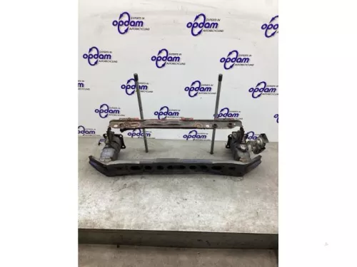 Bumperframe voor-8296289