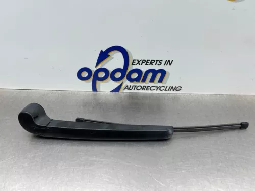 Ruitenwisserarm achter-8203016