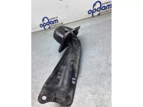 Draagarm links-achter-8337816