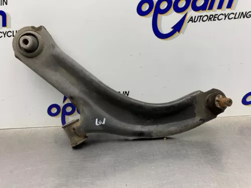 Draagarm onder links-voor-8299599