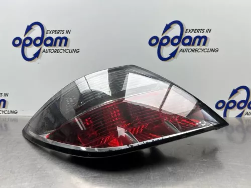 Achterlicht links-8283872