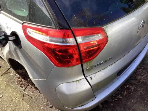 Achterlicht links-6283071