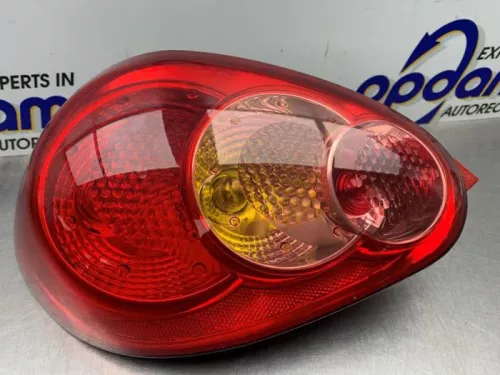 Achterlicht links-8249427