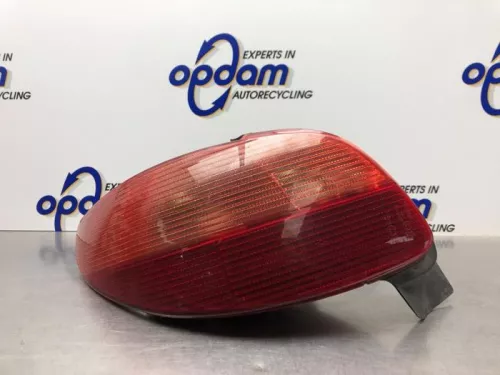 Achterlicht links-8238061