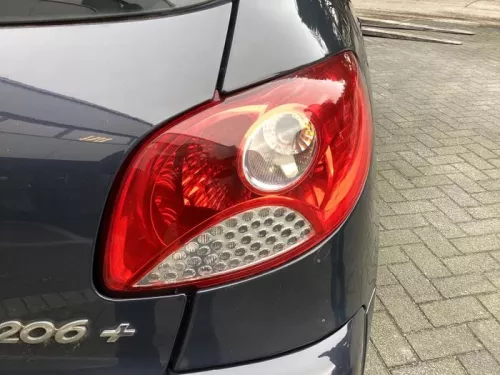 Achterlicht rechts-8262814