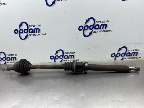 Aandrijfas rechts-voor-8366427