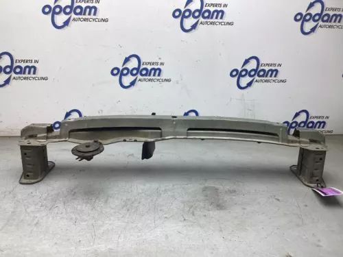 Bumperframe voor-8377726