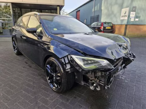 Remklauw (Tang) rechts-voor-8271045