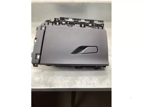 Dashboardkastje-8072378