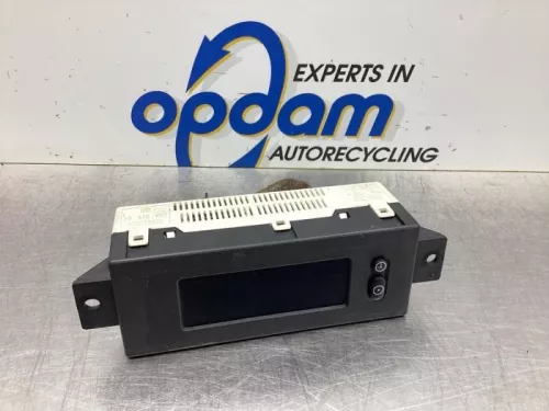 Display Interieur-8044446