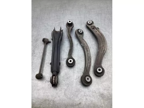 Draagarm links-achter-8162486