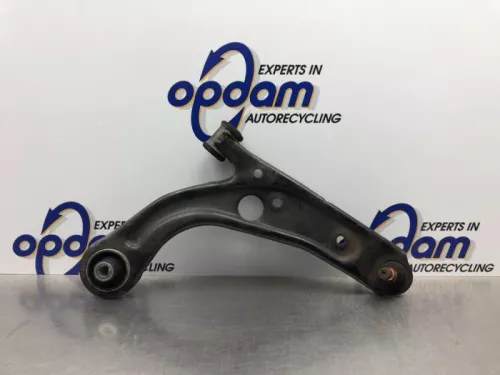 Draagarm onder rechts-voor-8107191