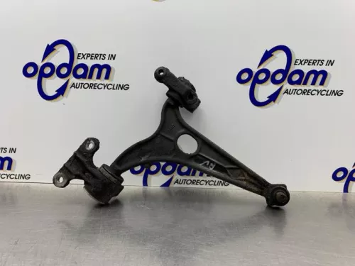 Draagarm onder rechts-voor-8266228