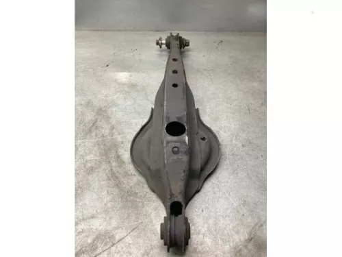 Draagarm rechts-achter-8107425