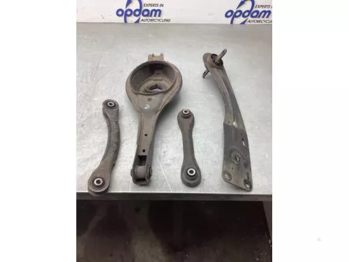 Draagarm rechts-achter-8068977