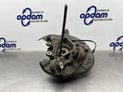 Fusee rechts-achter-8200924