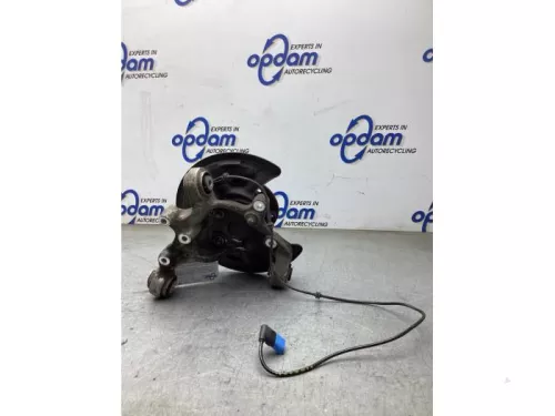 Fusee rechts-achter-8239140