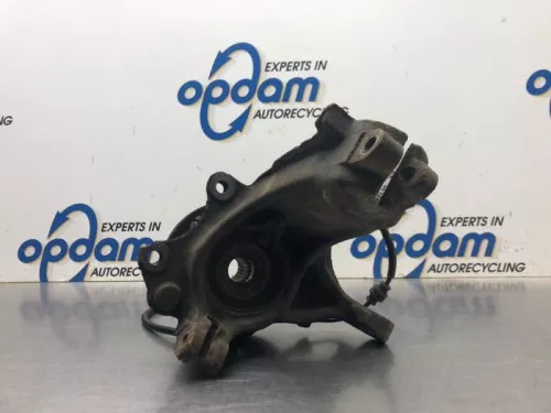 Fusee rechts-voor-8134517