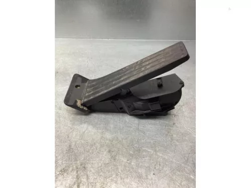 Gaspedaalpositie Sensor-7932071