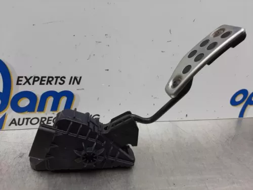 Gaspedaalpositie Sensor-7615152